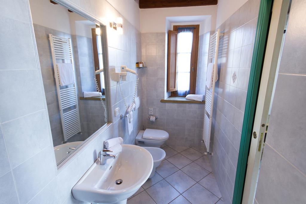 Hotel Tenuta La Lupa 3*