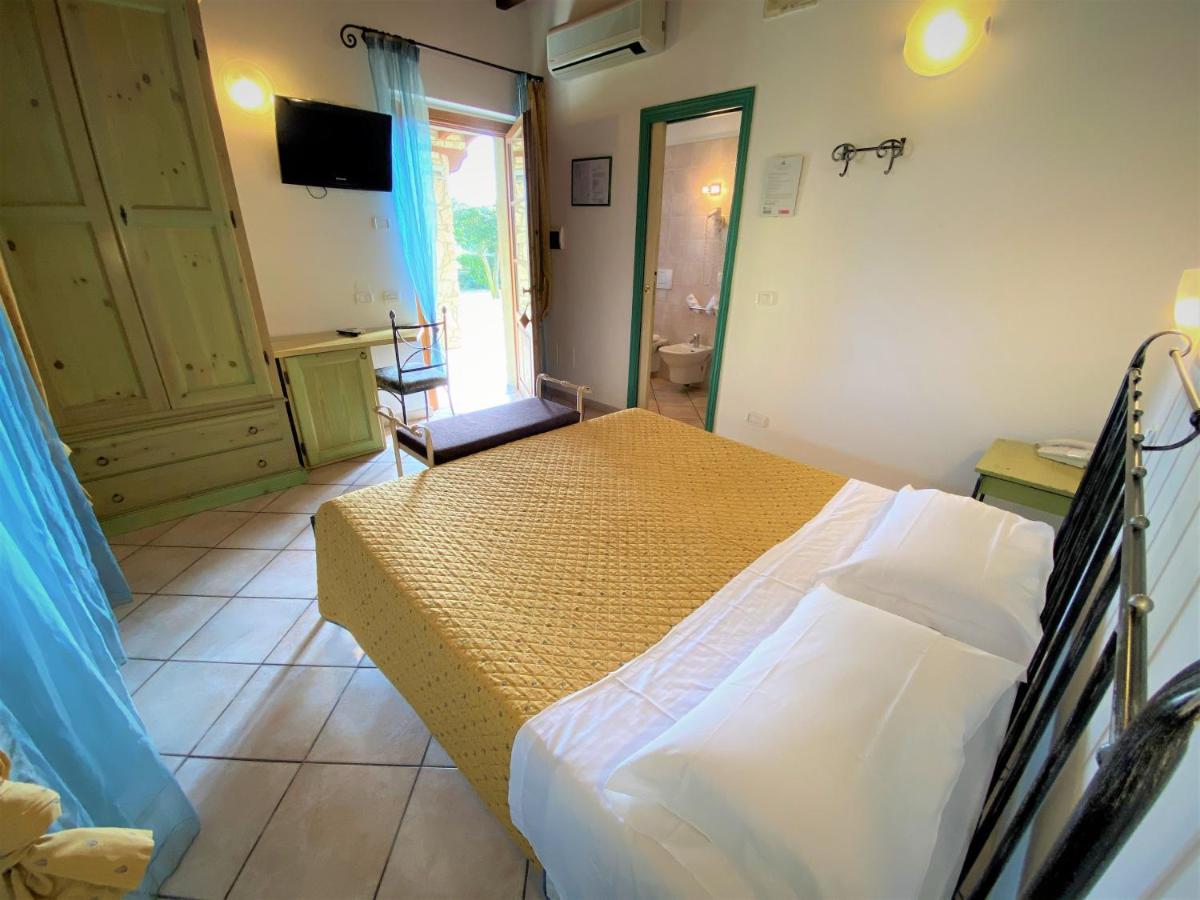 Tenuta La Lupa Castellina Marittima