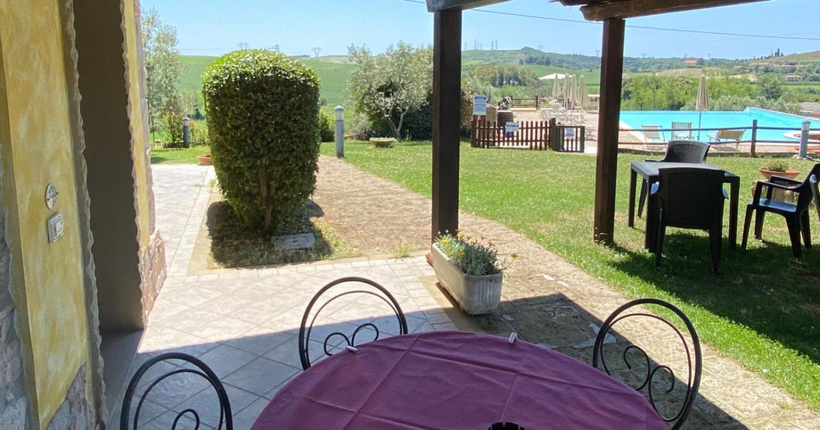 Hotel Tenuta La Lupa 3*