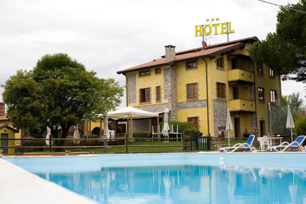 Tenuta La Lupa