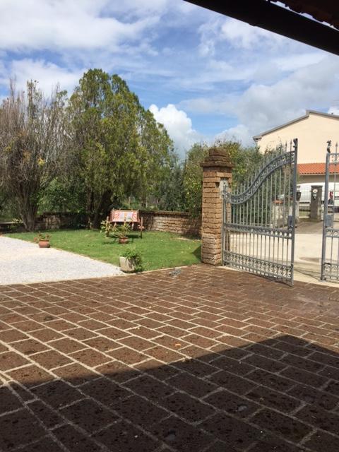 Hotel Tenuta La Lupa 3*